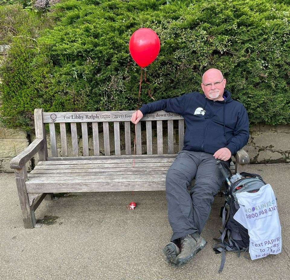 Graham Ralph preparing for his walk on Libby's memorial bench in Calverley Gardens. Photo credit: Graham Ralph