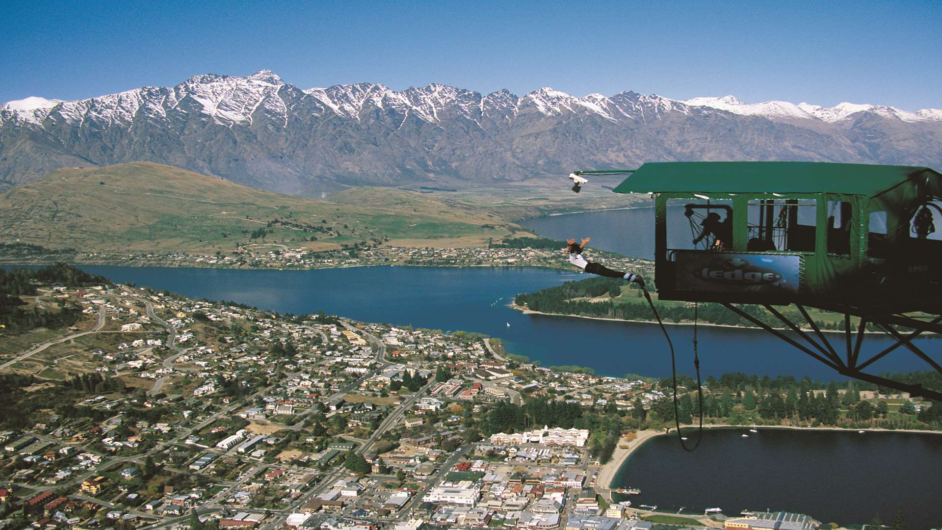 Lee busked in picturesque Queenstown. Picture: AJ Hackett Bungy Ltd