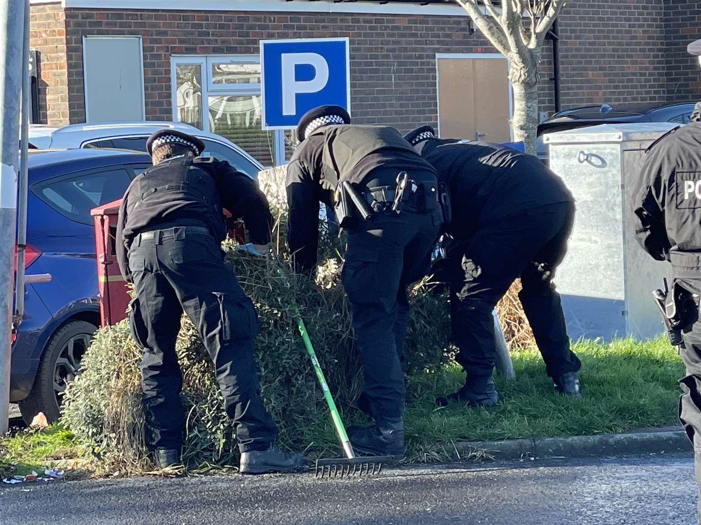 Police search bushes in Dymchurch following reports of a stabbing. Photo: Alex Jee