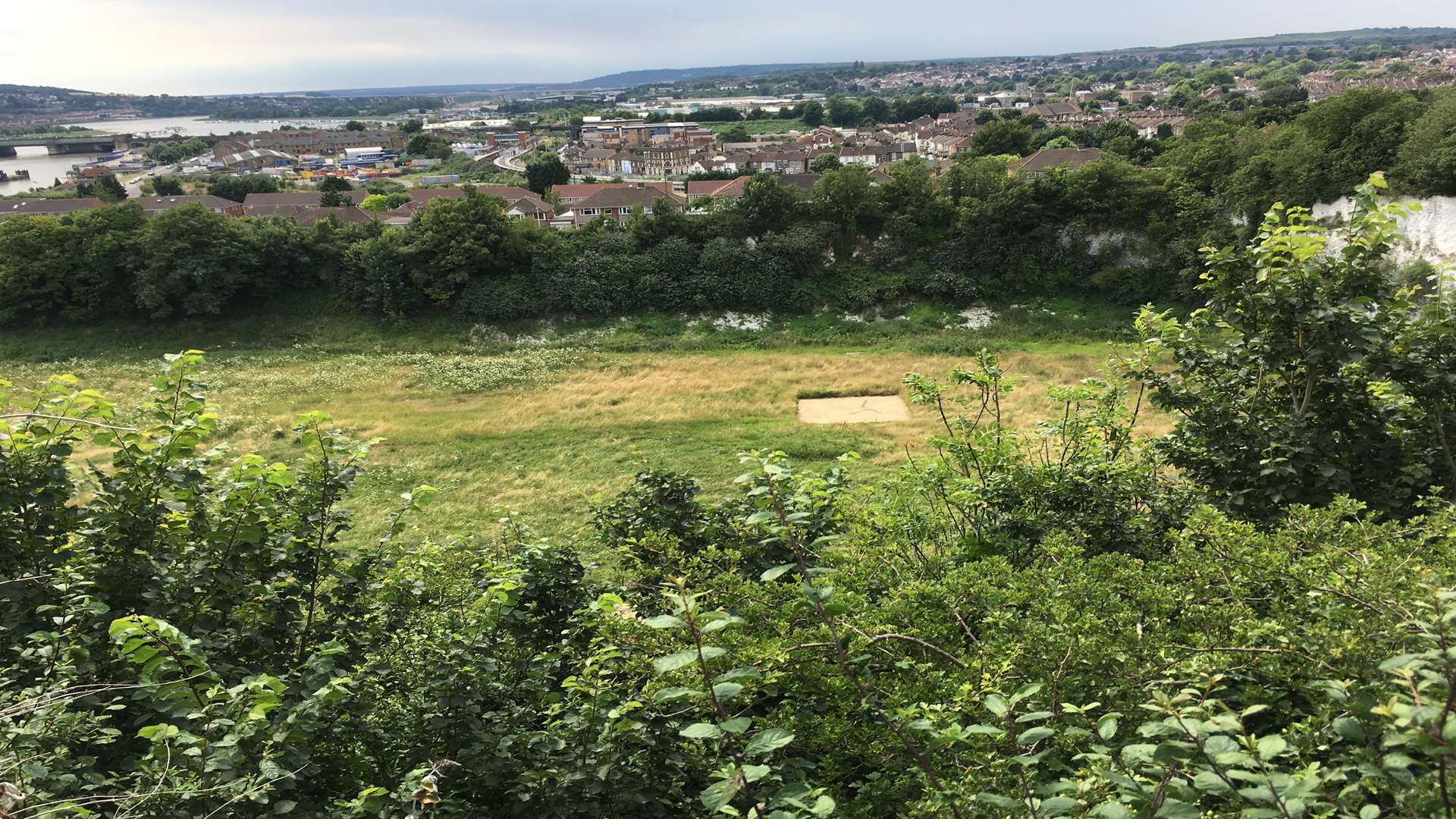A developer wants to build 130 homes in the quarry in Commissioners Road, Strood