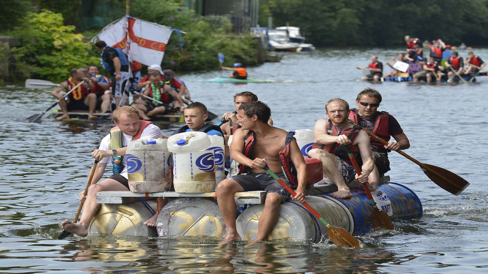Hundreds enjoyed the Maidstone River Festival in 2013