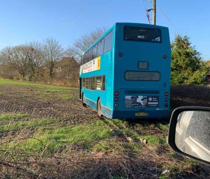 Arriva bus wedged in field off Knowle Road, Wouldham. Picture: Clynton Mitson. (28924269)