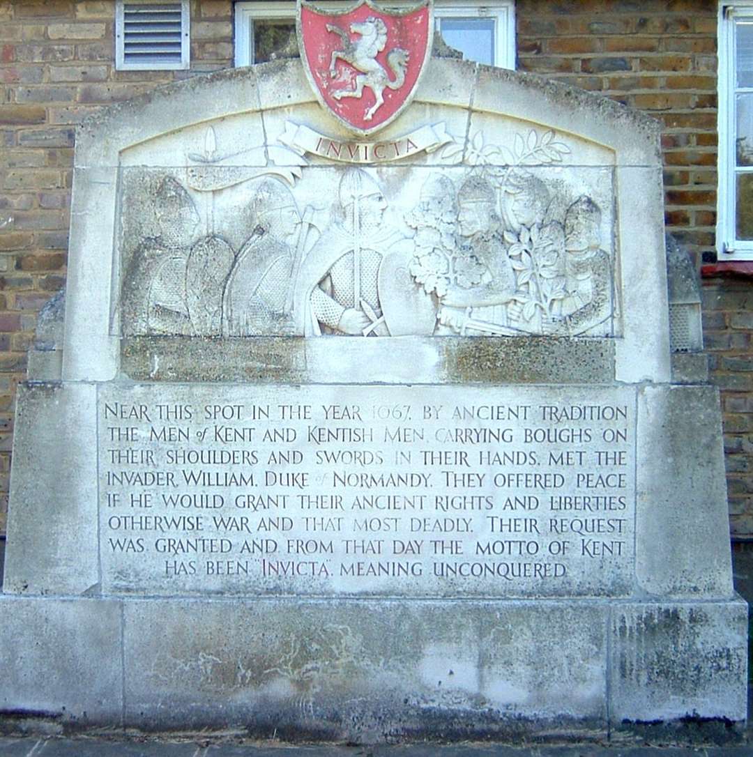 The memorial in St Peter & St Paul church yard in Swanscombe (9165874)