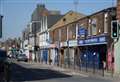 Man attacked in high street mugging