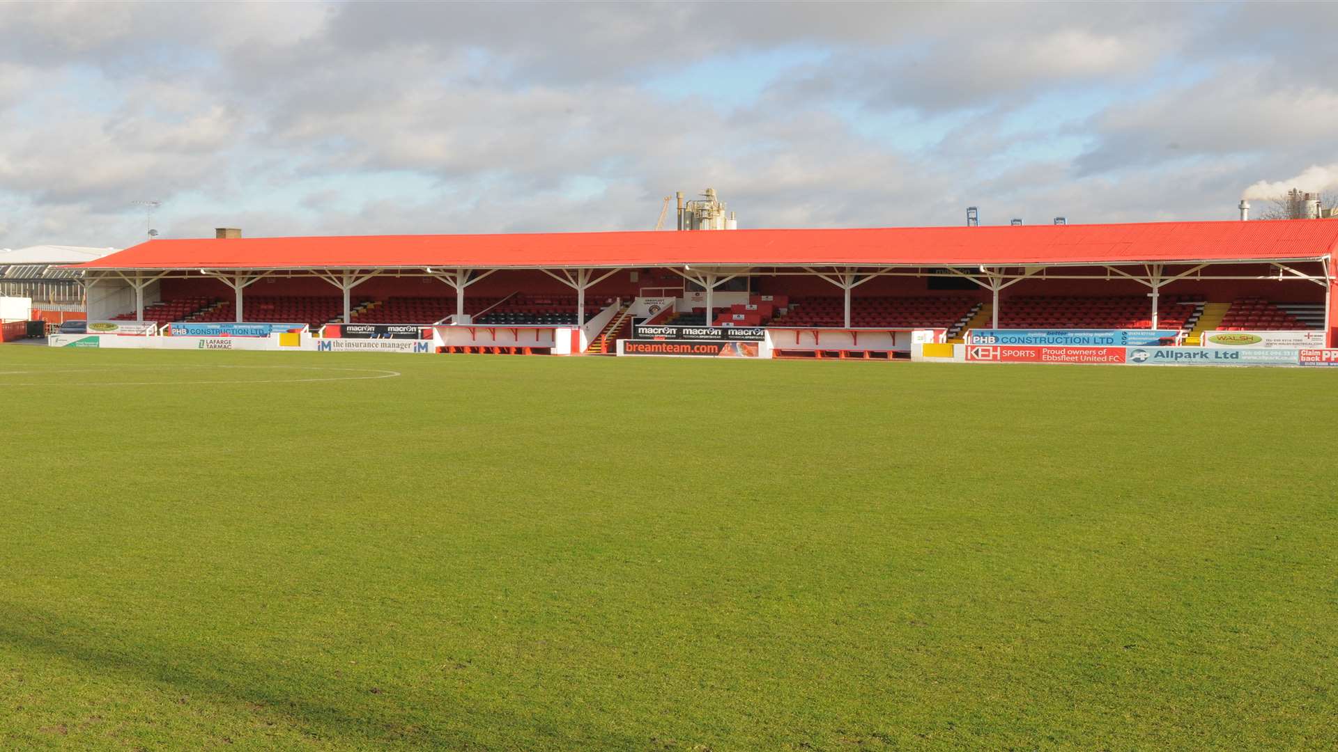 Ebbsfleet United FC now owns the freehold of its Stonebridge Road ground