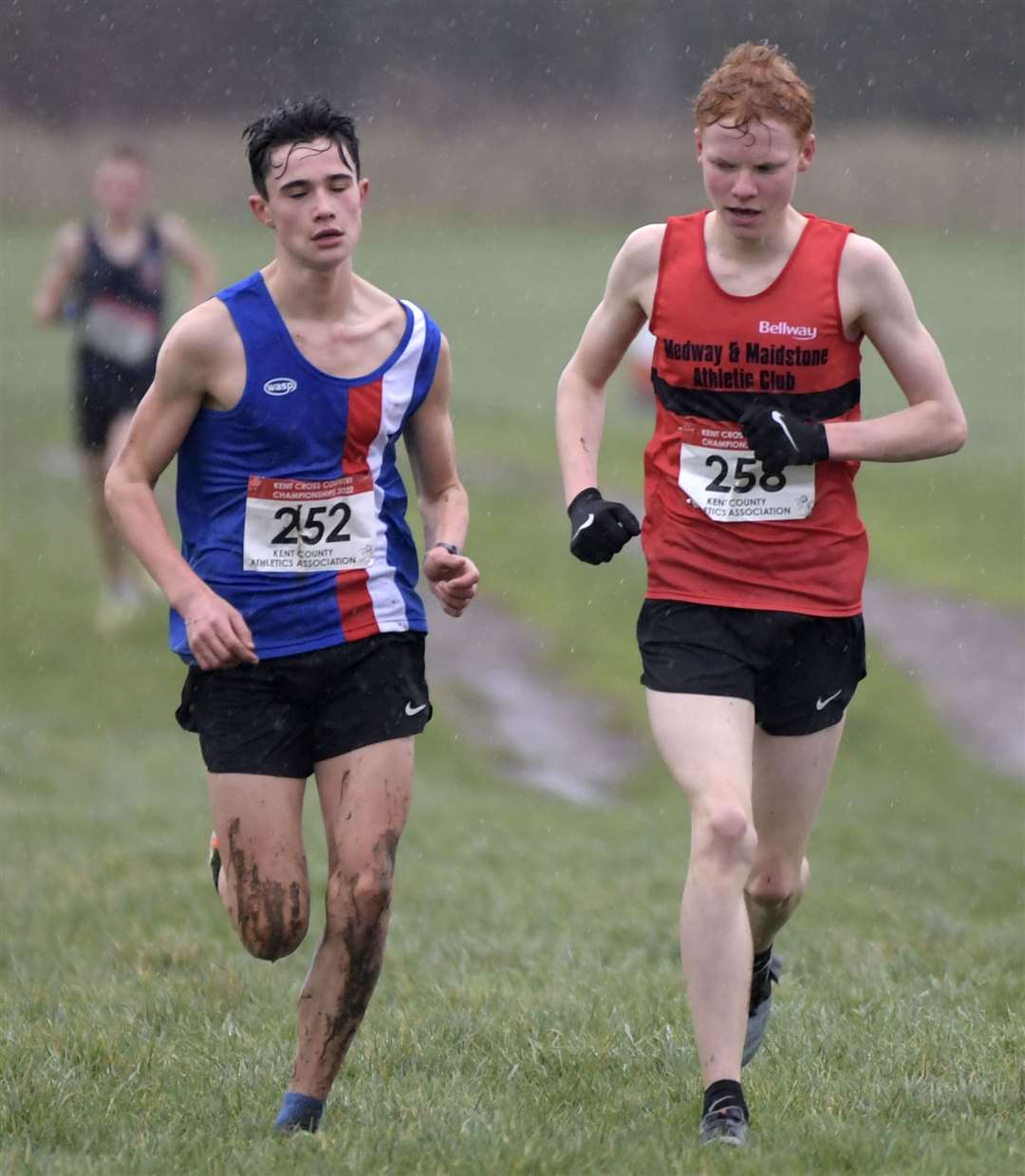Left, Noah Paterson of Folkestone Running Club finished second in the under-15 boys' race to Medway and Maidstone's Alex Dack (right). Picture: Barry Goodwin (54151864)