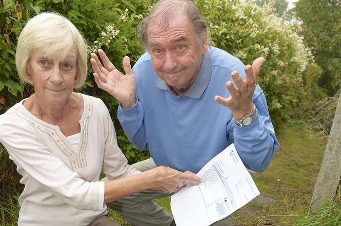 Southern Water have mixed up the billing for neighbours Brian Yard and Elaine Rogers, of Bingham Road, Strood