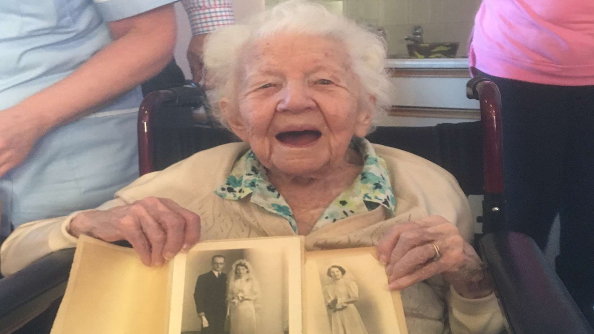 Doreen Halliday, 100, celebrates her birthday at Gardenia House