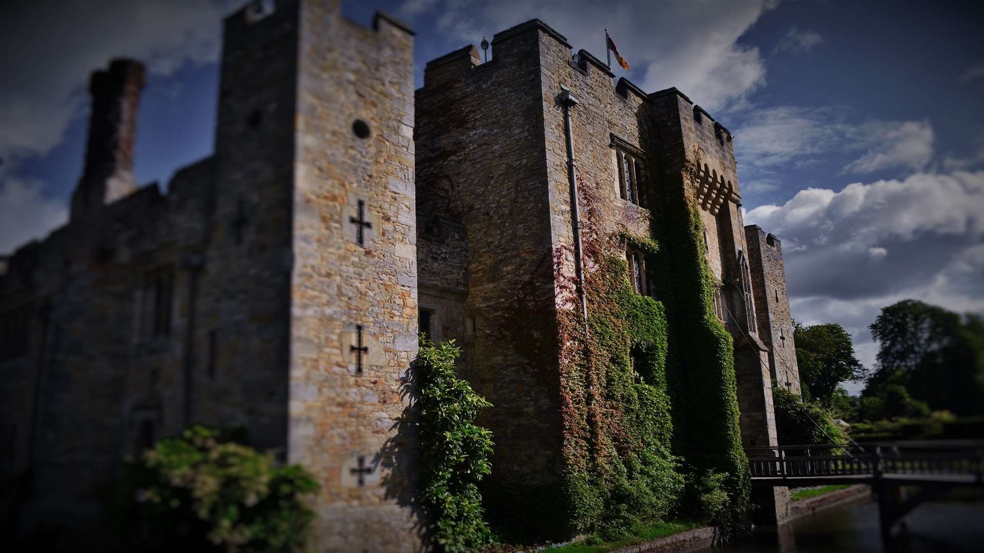See Hever after dark this Halloween