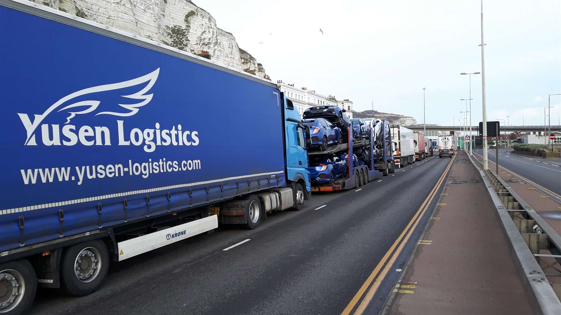 Can long lorry queues be prevented after next March?