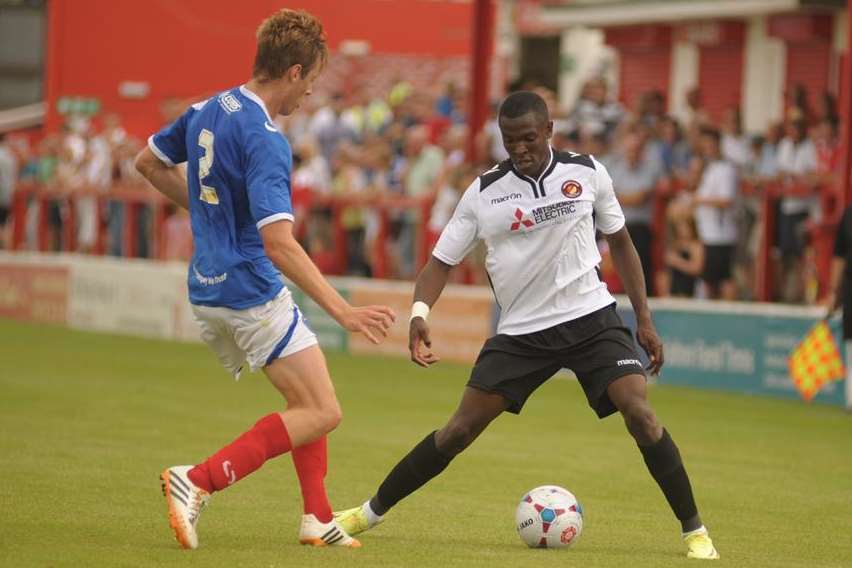 Anthony Cook takes on the Portsmouth defence during Ebbsfleet's friendly win. Picture: Steve Crispe FM3319361