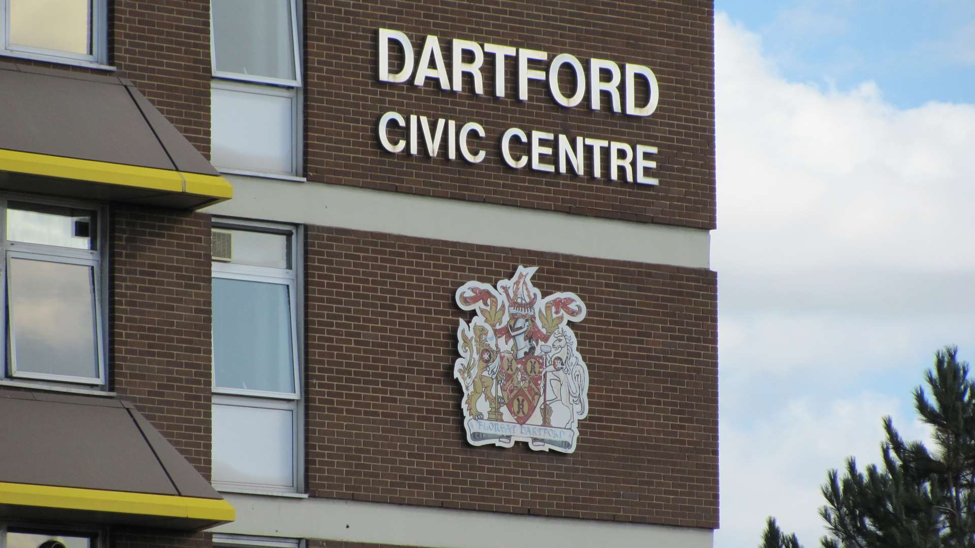 Dartford Borough Council's Control Development Board approved a tower block with 151 flats to be built in Greenhithe. .