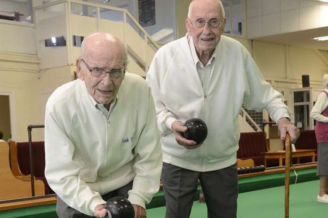 Age is no barrier for Britain's oldest bowlers, Jack Pike and Lionel Pout