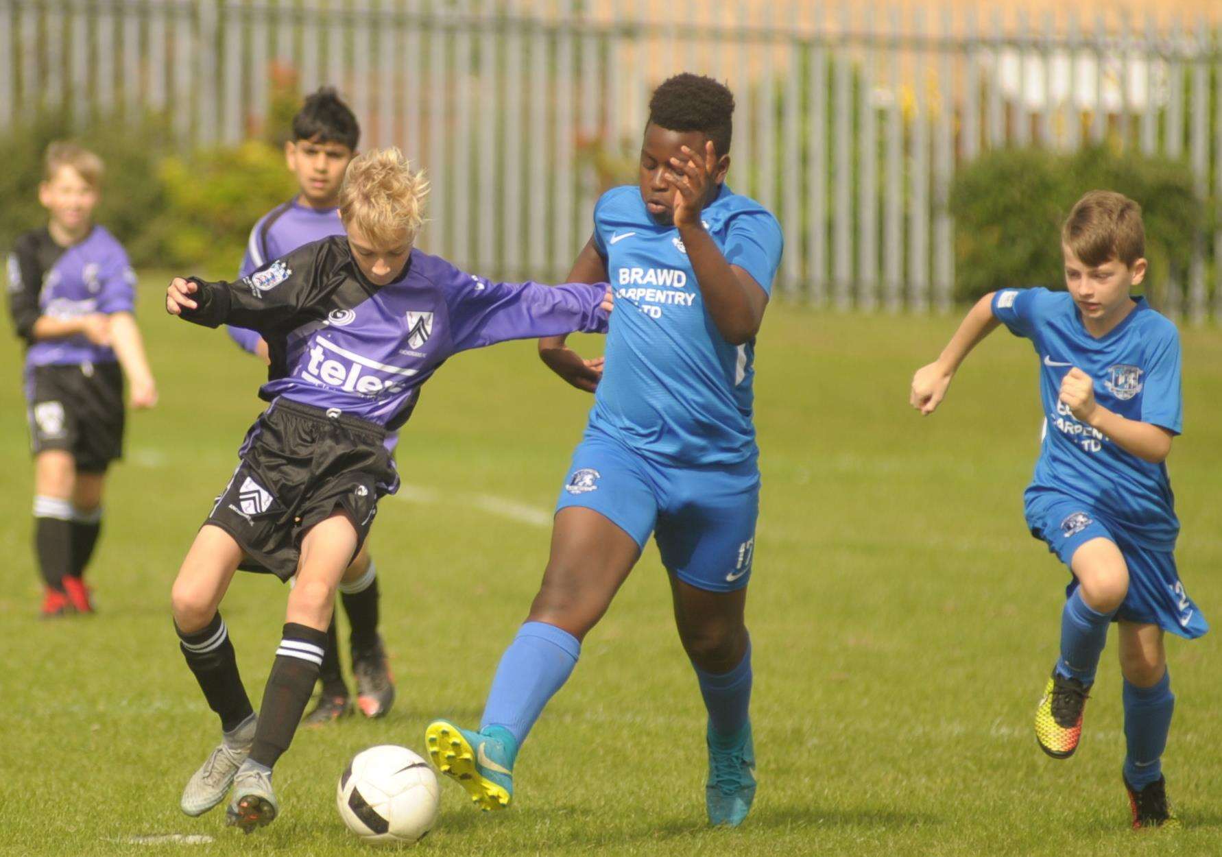 Medway United under-14s battle with Anchorians Lions in Division 2 Picture: Steve Crispe