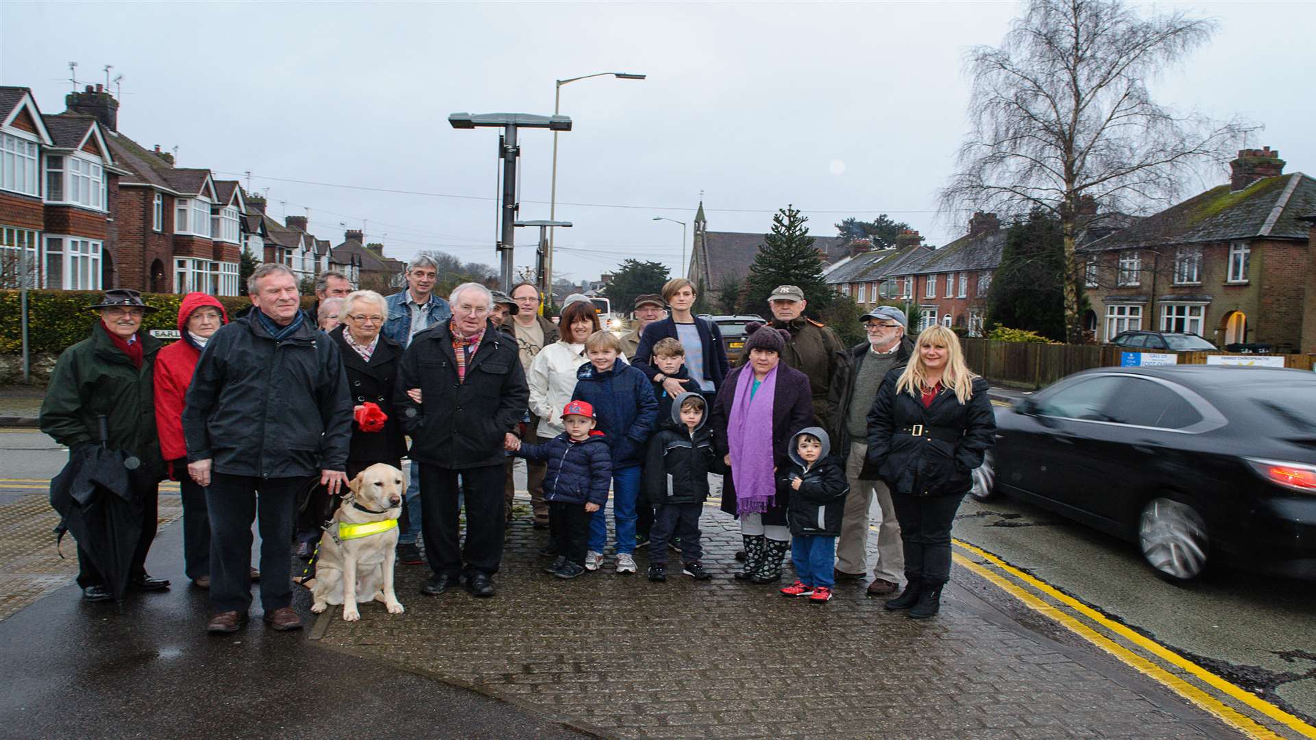 A group of residents are re-launching a campaign to get a pedestrian crossing on the increasingly busy road