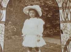 Vera Pigott aged five in 1910