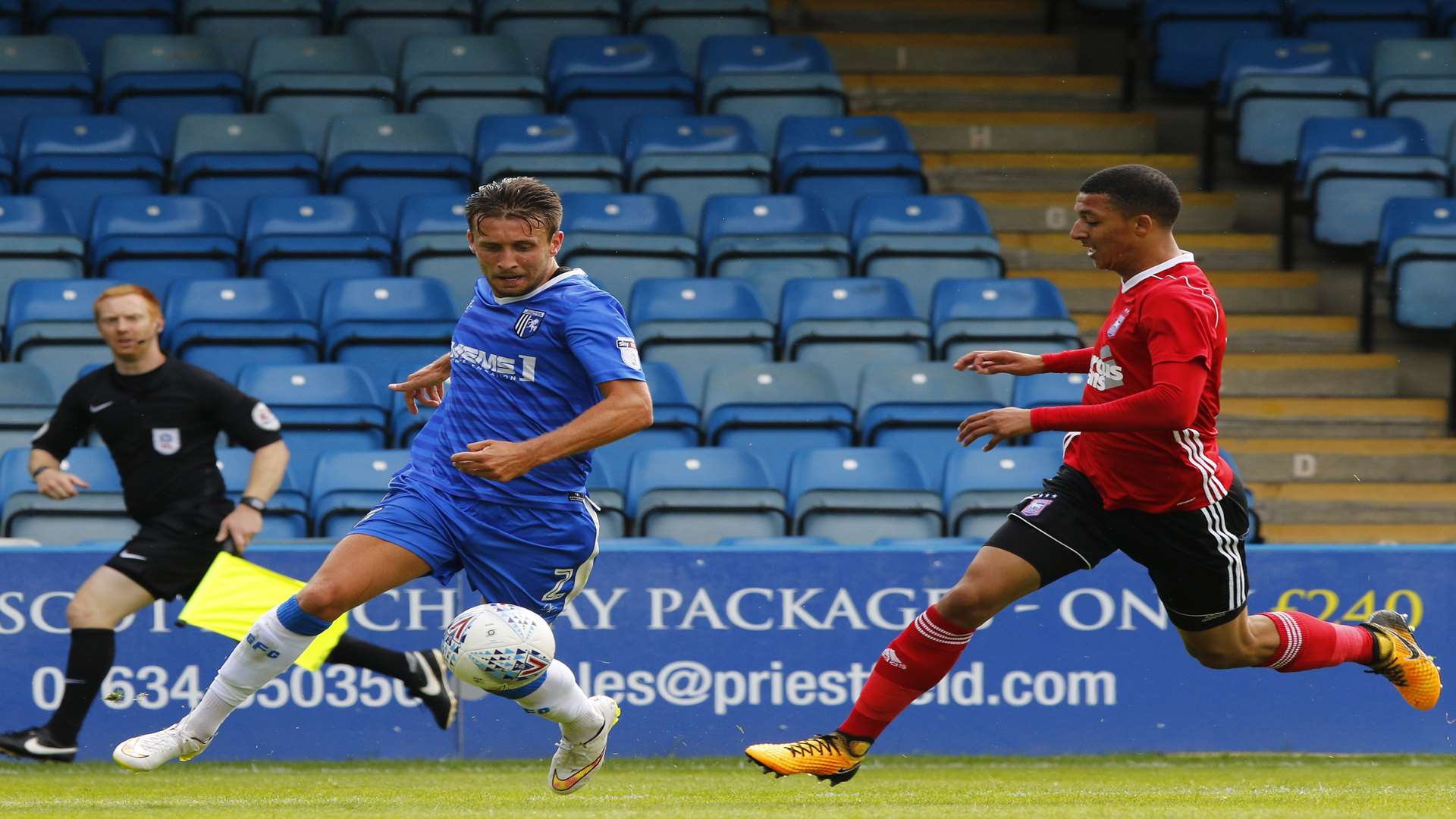 Luke O'Neill in 2017/18 pre-season action for Gills. Picture: Andy Jones