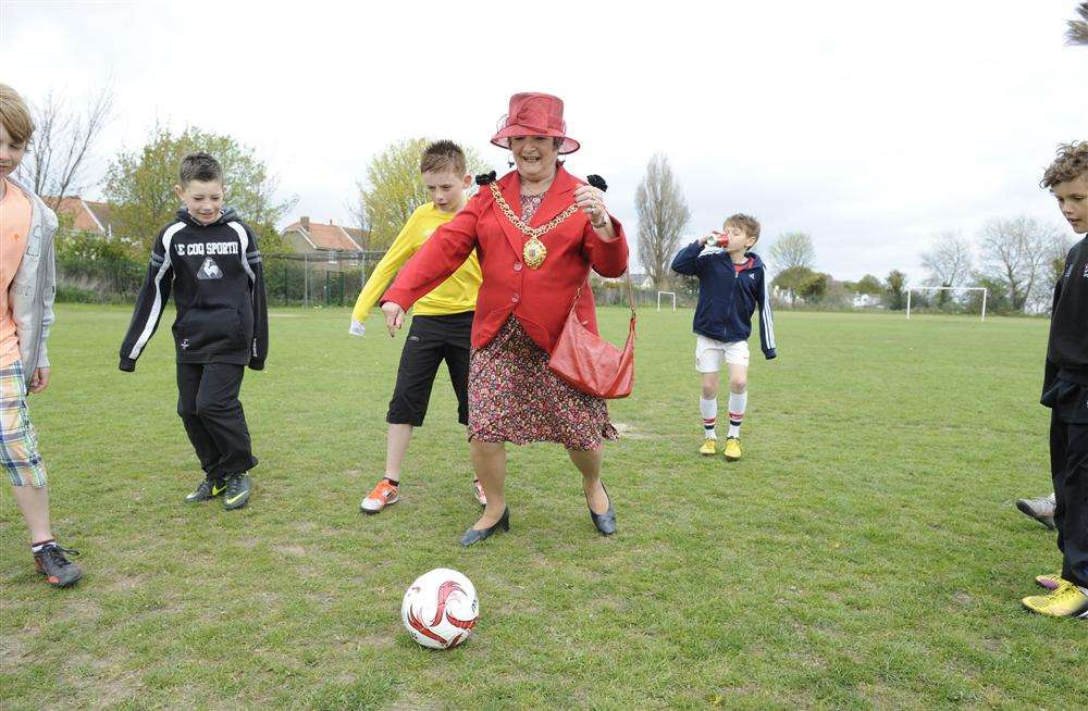 Deal Mayor Cllr Marlene Burnham shows the boys a thing or two about football