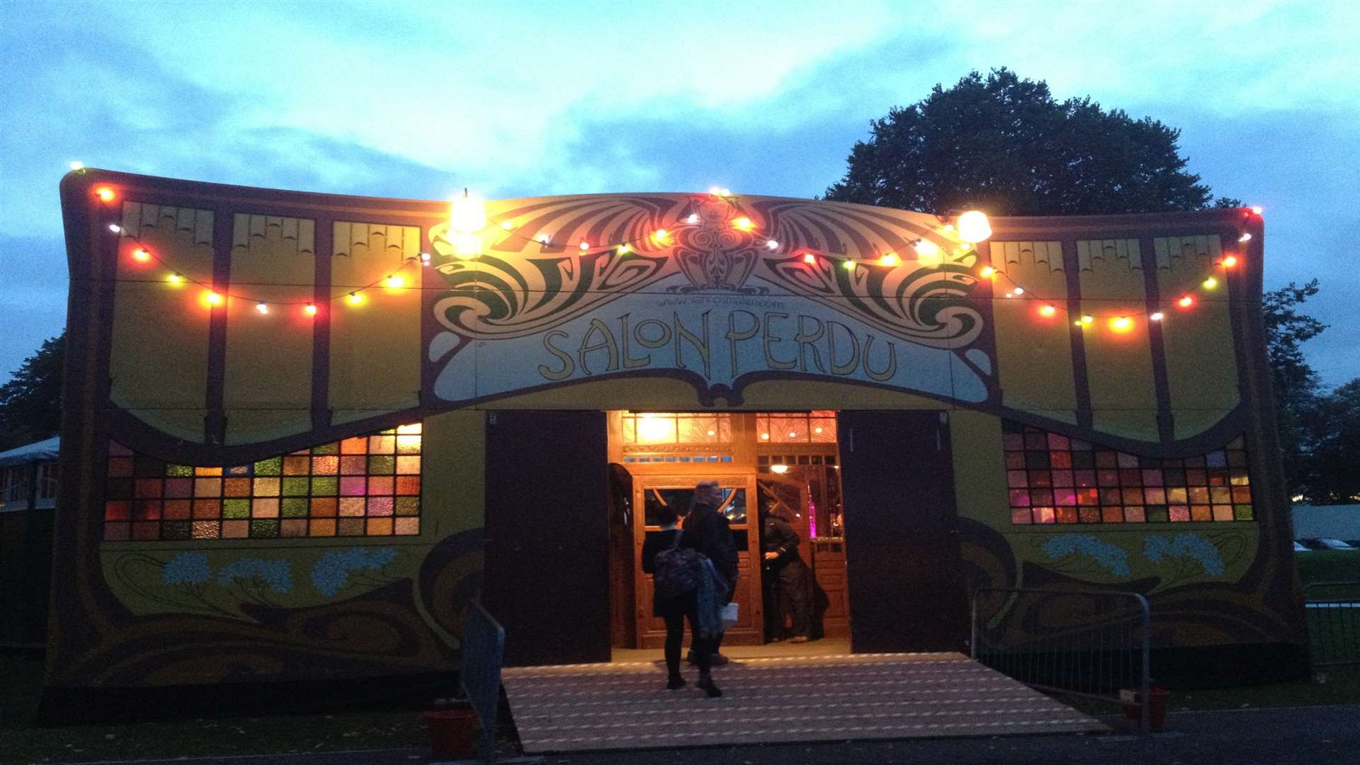 A fundraising campaign has succeeded to ensure the Canterbury Festival's Spiegeltent cabaret performance venue will return as one of its key attractions