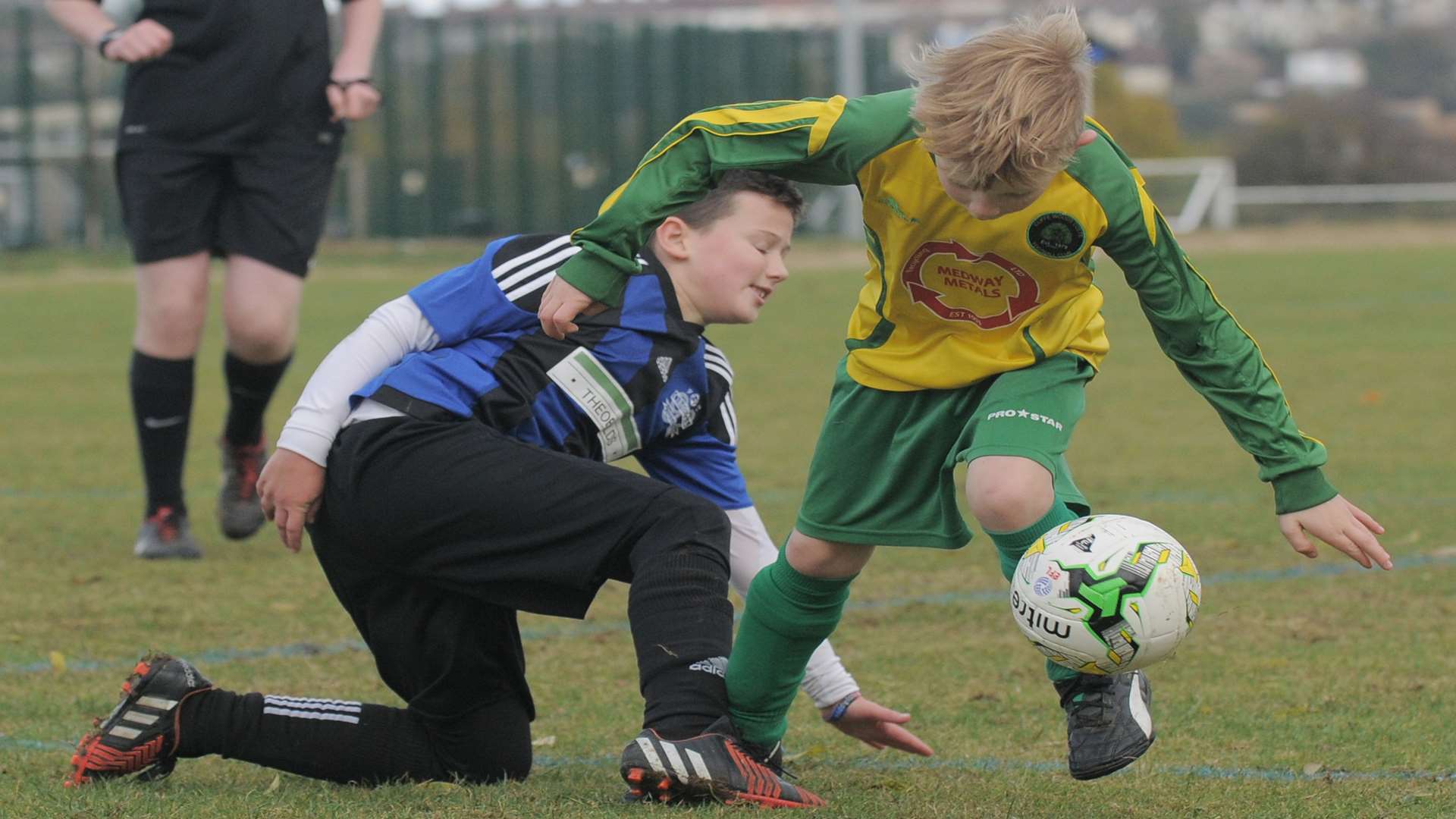 Cliffe Woods Colts under-9s get ahead of Omega 92 Olympians Picture: Ruth Cuerden