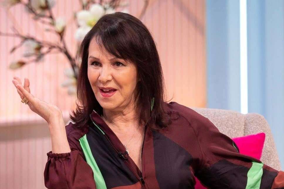 Strictly Come Dancing judge Arlene Phillips is backing the campaign to keep open Sittingbourne's Frank Lloyd dementia cente (17656174)