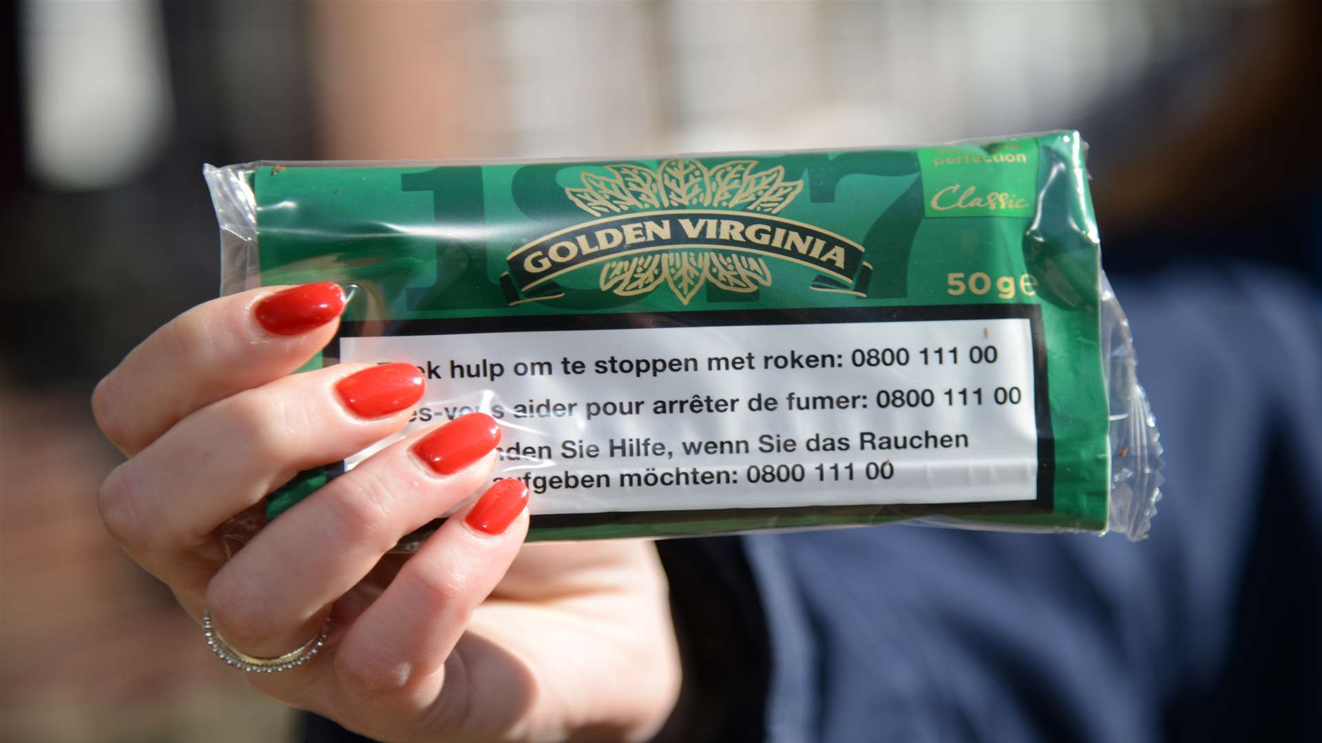 Illicit rolling tobacco bought in Ashford