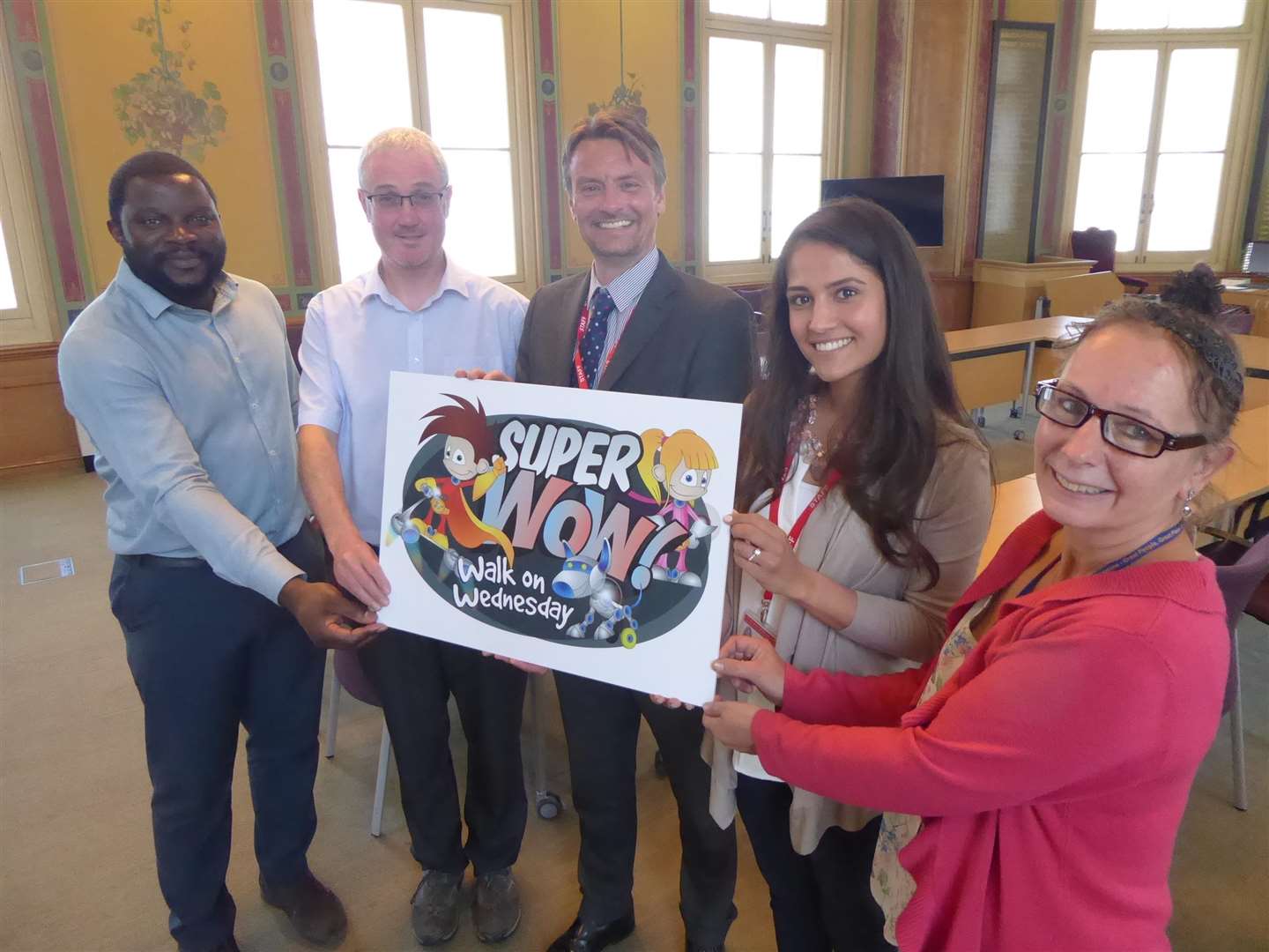 Fipa Nindi, Duncan Haynes and Sarah Jane Edwards-Bonner (right) of Mid-Kent Environmental Health team join Dan Smith (centre) and Miriam Lebrette of St John’s CEP School, Maidstone to launch the county town’s green campaign. (2123403)