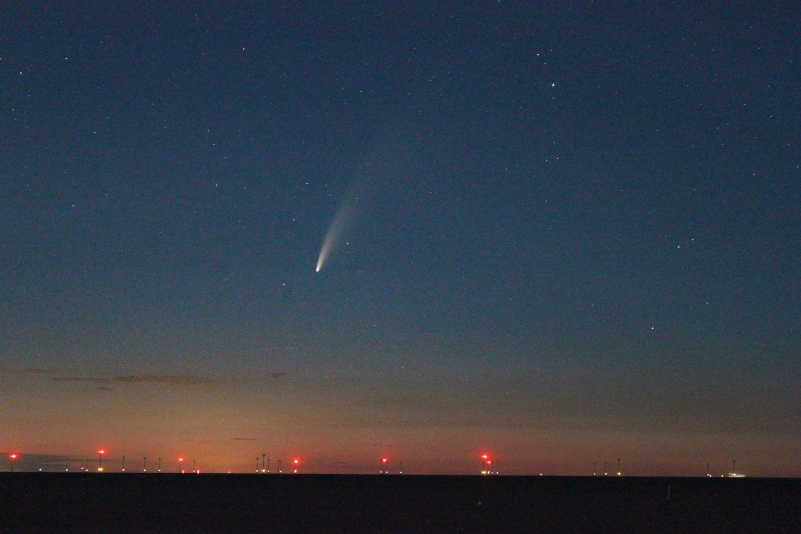 Garry Simmons captured the comet in the skies over Tankerton