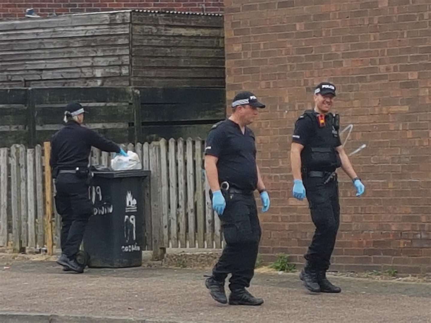 Police searching wheelie bins in Godwin Road, Thanington (3182984)