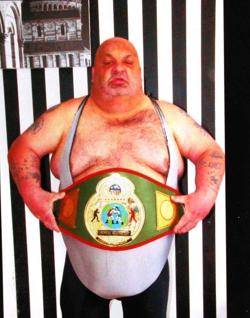 Sheppey wrestler Ian 'Pitbull' Johnson with his European champion belt (7554470)