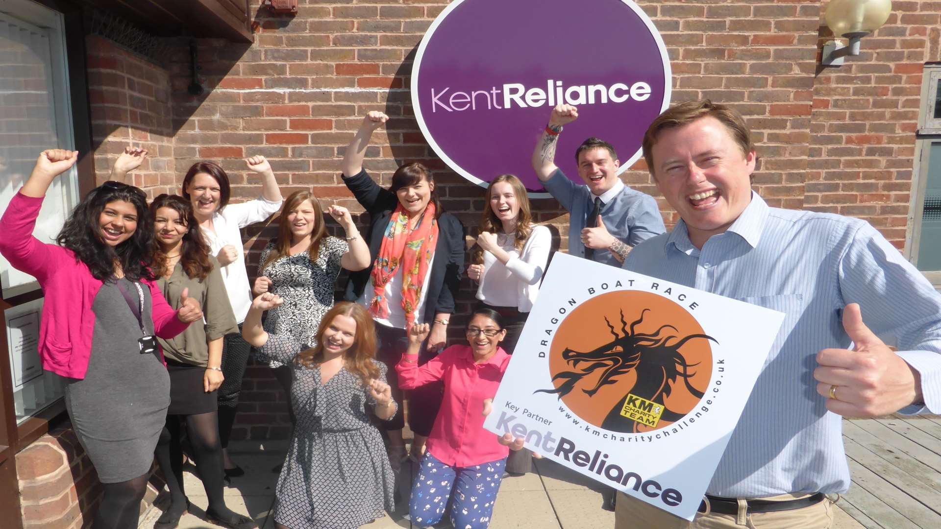 Robert Gurr and the Kent Reliance dragon boat team announce the organisation is to be the headline sponsor of the annual KM Dragon Boat Race.