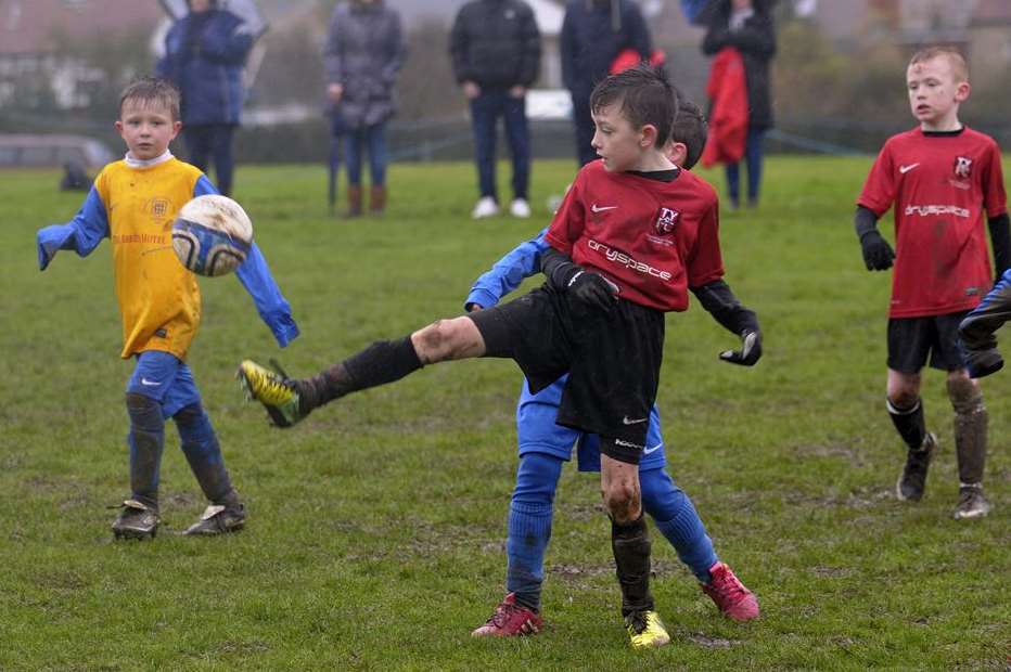 Sheerness East Dynamos under-9s versus Thamesview Youth