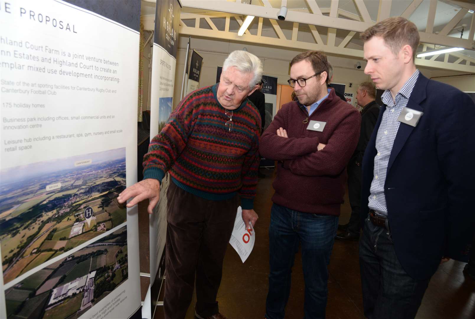 Peter Rothwell discusses the development with Huw Evans and Tim Chilvers of Quinn Estates at the consultation