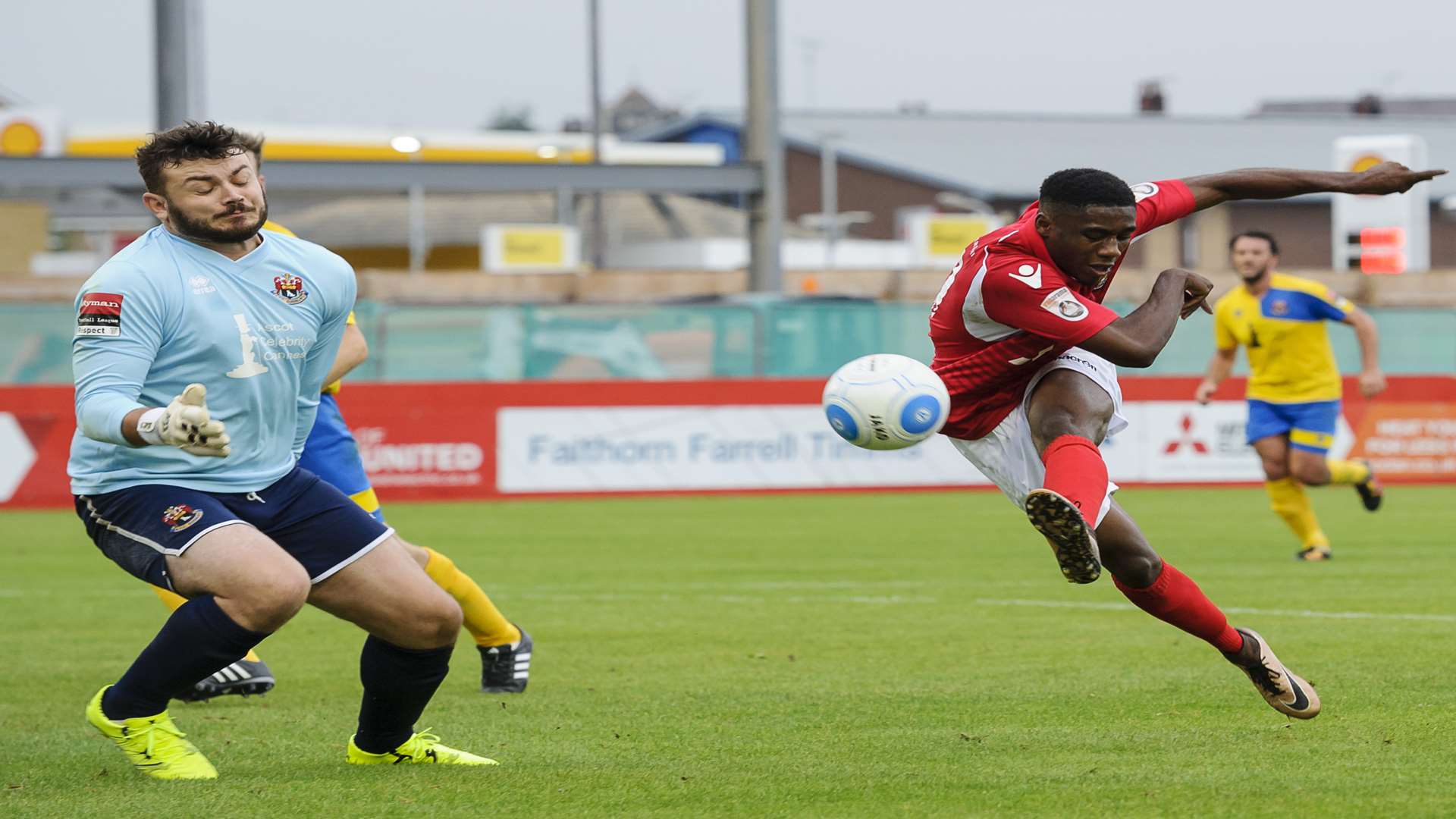Darren McQueen fires home the second Fleet goal on Saturday. Picture: Andy Payton