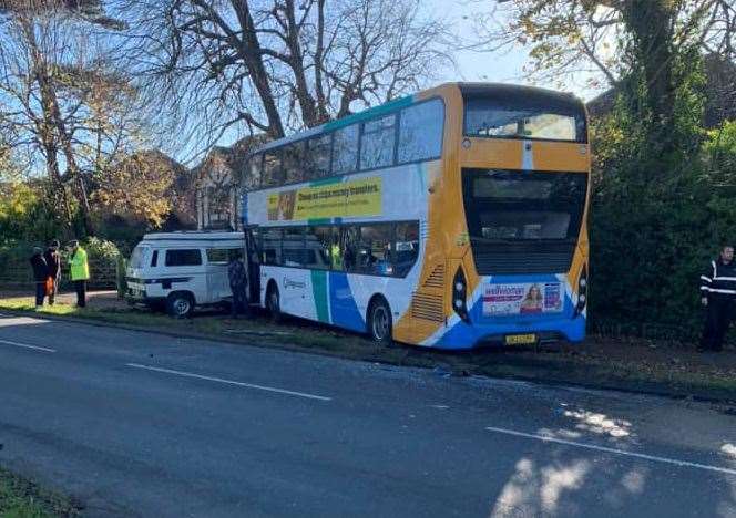 A crashing involving a bus and minivan shut a road in New Romney this morning