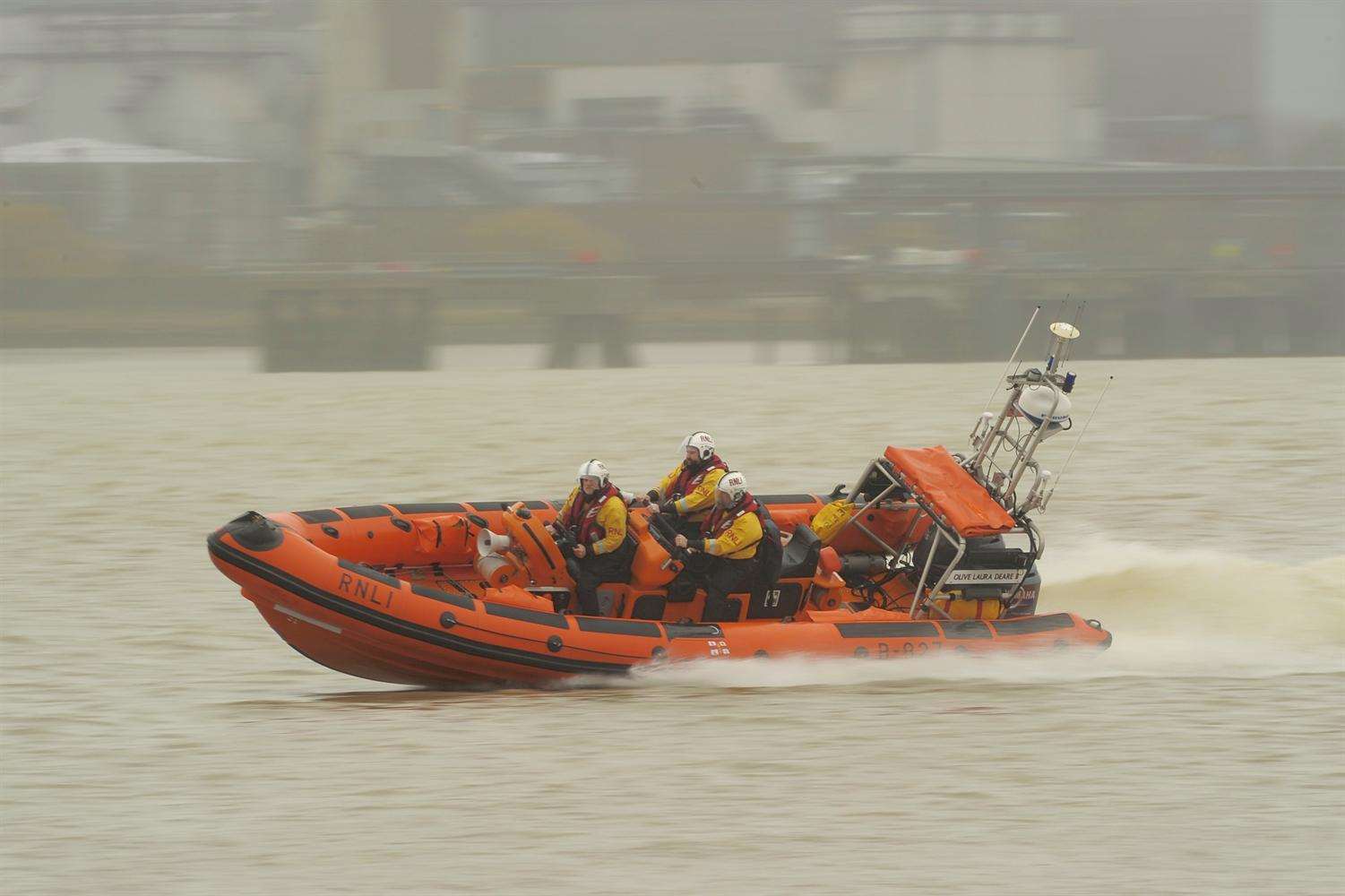Gravesend RNLI helped with the rescue