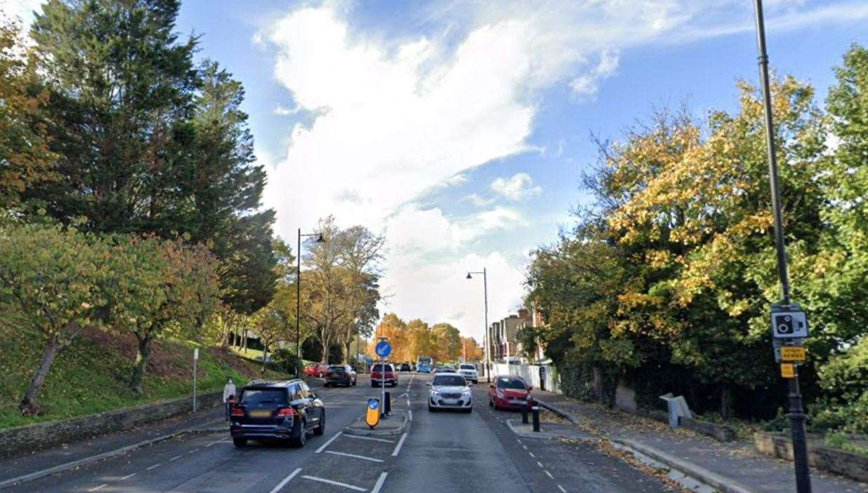 It was reported that the robbery happened along New Road, Rochester. Picture: Google