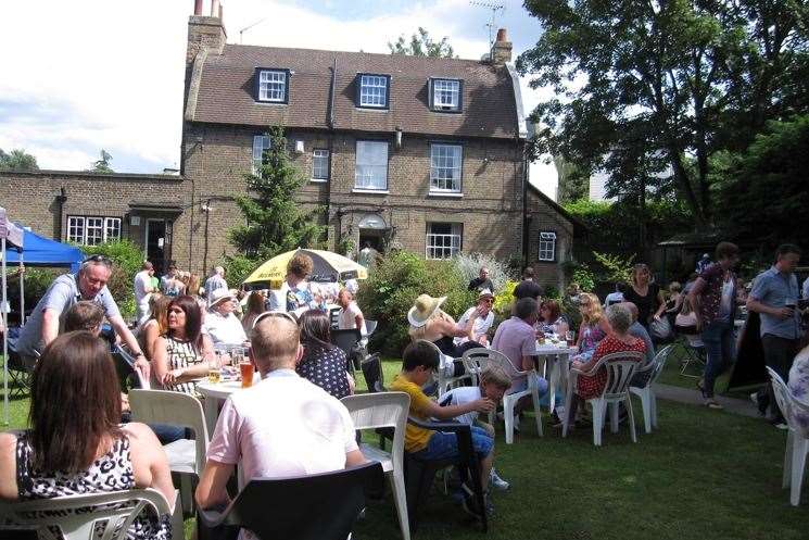 The pub garden is a popular feature of the 17th century pub