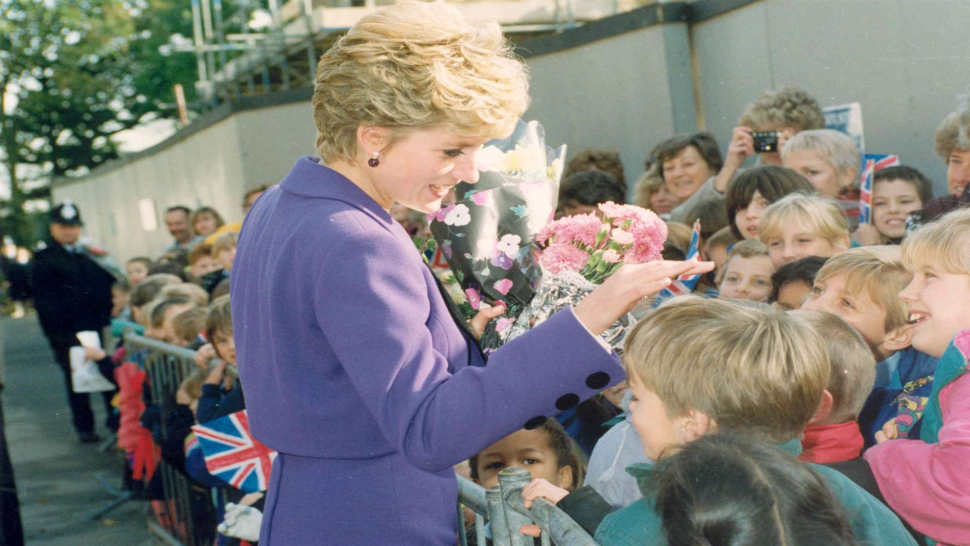 Princess Diana outside the Heart of Kent Hospice, Aylesford, in 1992