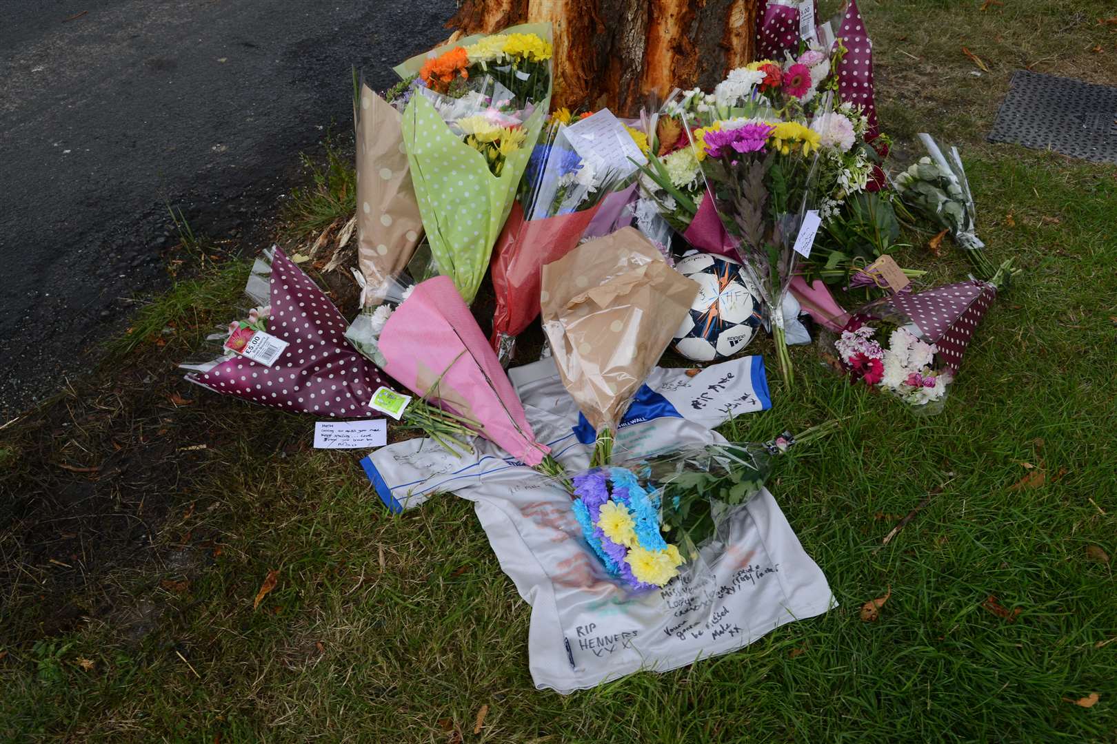 Flowers at the scene of the accident on Tuesday night. Picture: Gary Browne