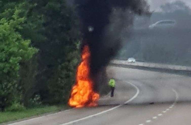The stricken car on the closed M20. Pic: Kent Police RPU, Twitter