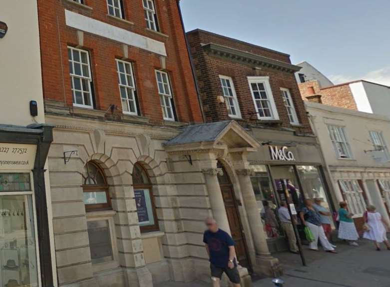 Plans have been submitted to change the NatWest building into a Mexican restaurant