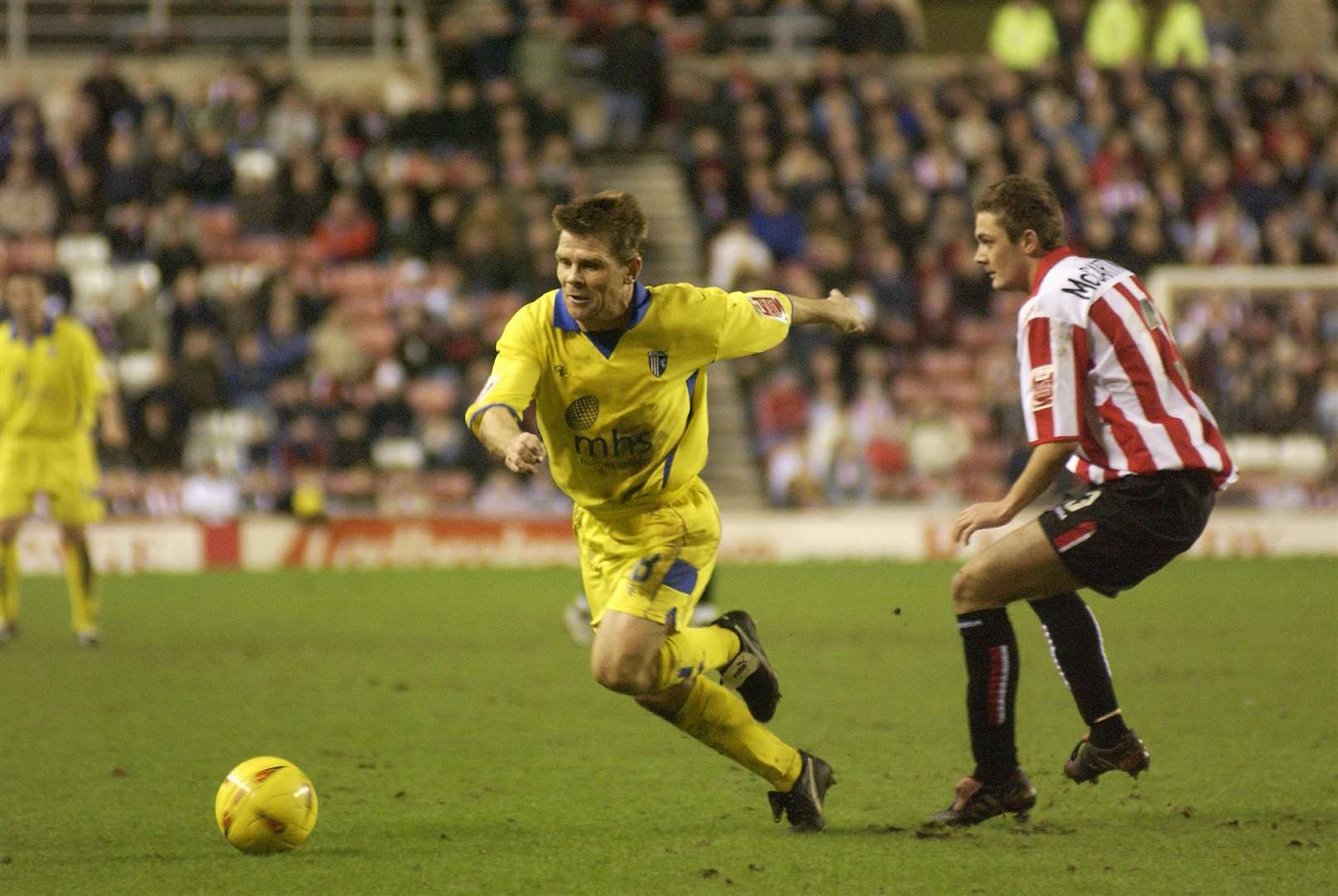 Andy Hessenthaler in action for the Gills on their last visit to Sunderland, in 2005
