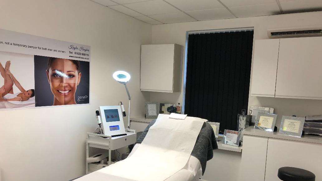 Clear Skin Aesthetics in Maidstone also offers a range of skin facials, skin peels and LED light therapy, which will help acne prone skin and fine lines as well as wrinkles.
