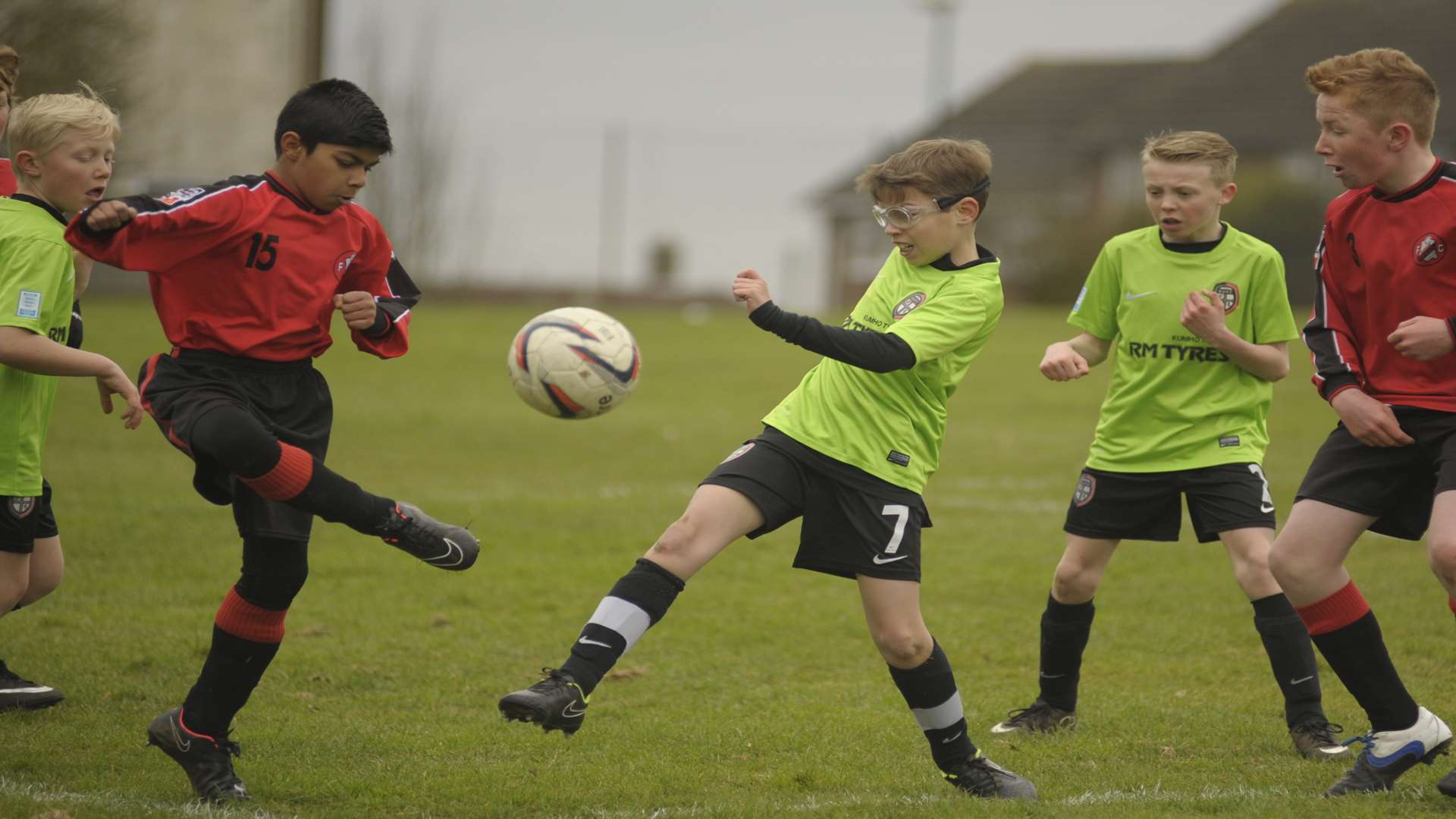 Rainham Kenilworth (red) and Strood on the stretch in Under-11 Division 1 Picture: Chris Davey