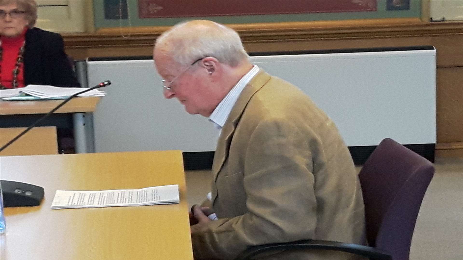Gary Thomas chairman of Maidstone CPRE urged the committee to continue the fight