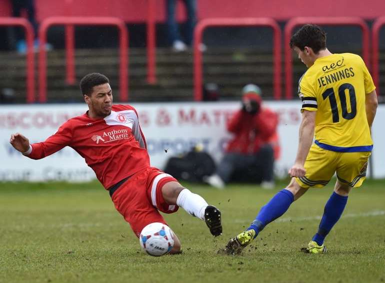 Welling's Michael Chambers challenges Wrexham's Connor Jennings. Picture: Keith Gillard