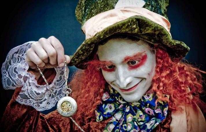 Easter fun at Groombridge Place includes Alice in Wonderland shows
