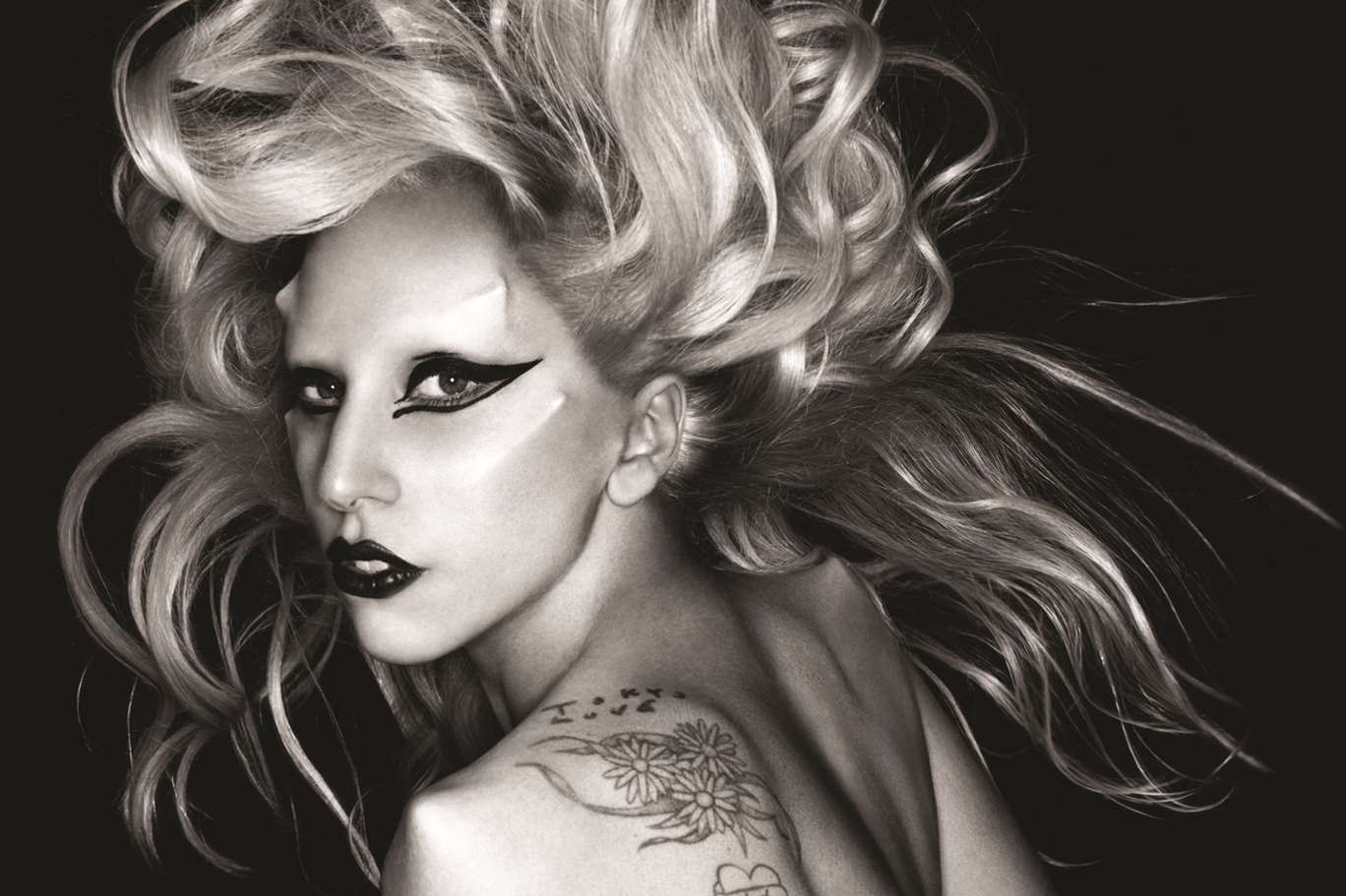 You could win tickets to see Lady Gaga with kmfm's Biggest concerts