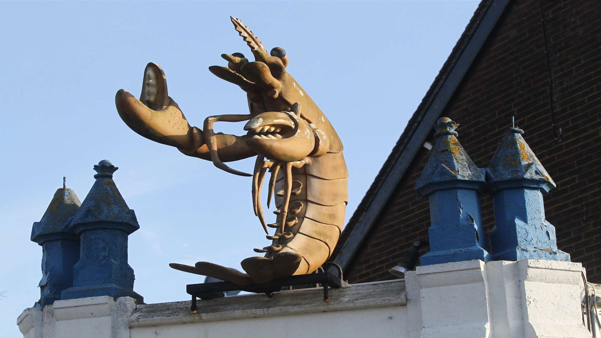 The giant lobster on the Island Bait and tackle shop in Halfway